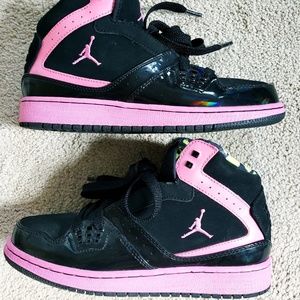 Nike Jordan's Black & Pink Size 5.5 Y